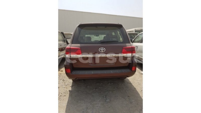 Big with watermark toyota land cruiser al jazirah state import dubai 1349