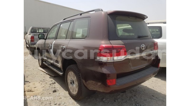 Big with watermark toyota land cruiser al jazirah state import dubai 1349