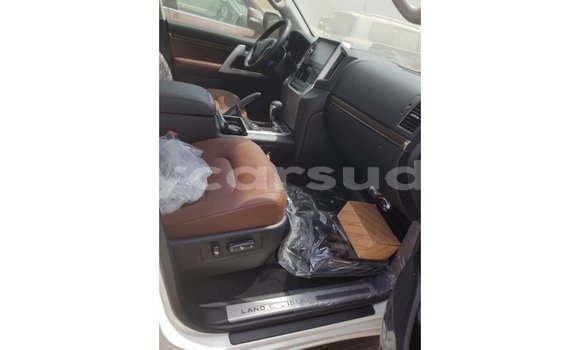 Buy Import Toyota Land Cruiser Brown Car in Import - Dubai in Al Jazirah State Buy Import Toyota Land Cruiser Brown Car in Import - Dubai in Al Jazirah State