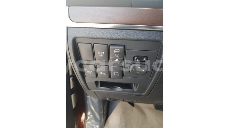 Big with watermark toyota land cruiser al jazirah state import dubai 1349