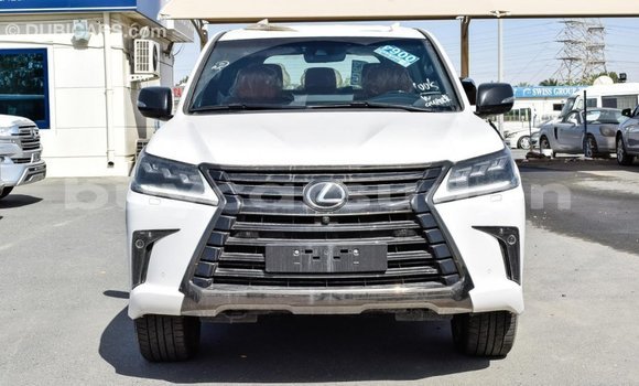 Acheter Import Voiture Lexus LX Blanc à Import - Dubai, État d'Al Jazirah Acheter Import Voiture Lexus LX Blanc à Import - Dubai, État d'Al Jazirah