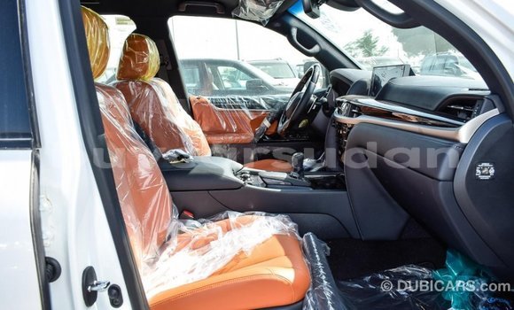 Acheter Import Voiture Lexus LX Blanc à Import - Dubai, État d'Al Jazirah Acheter Import Voiture Lexus LX Blanc à Import - Dubai, État d'Al Jazirah
