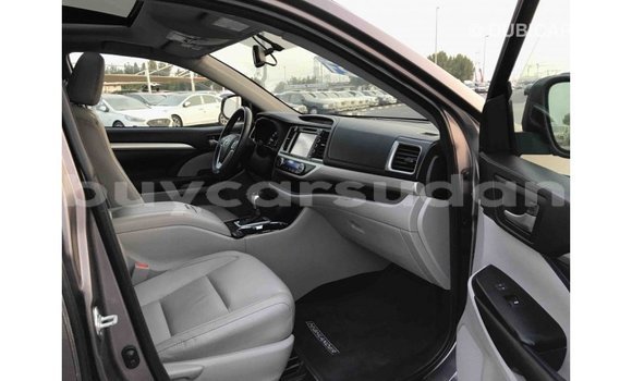 Buy Import Toyota Highlander Other Car in Import - Dubai in Al Jazirah State Buy Import Toyota Highlander Other Car in Import - Dubai in Al Jazirah State