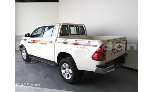 Buy Import Toyota Hilux White Car in Import - Dubai in Al Jazirah State Buy Import Toyota Hilux White Car in Import - Dubai in Al Jazirah State