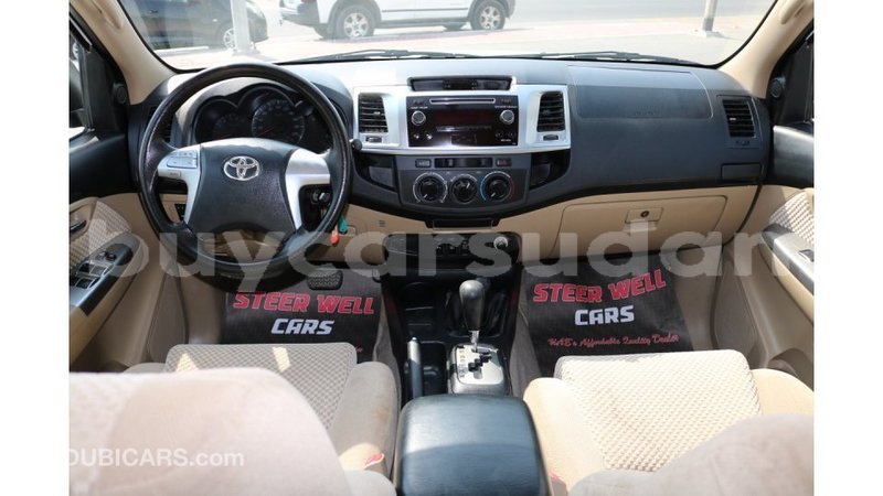 Big with watermark toyota fortuner al jazirah state import dubai 1374