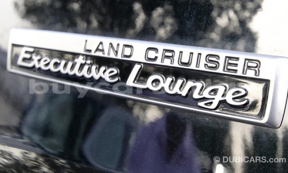 Acheter Import Voiture Toyota Land Cruiser Noir à Import - Dubai, État d'Al Jazirah Acheter Import Voiture Toyota Land Cruiser Noir à Import - Dubai, État d'Al Jazirah