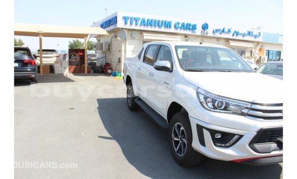 Buy Import Toyota Hilux White Car in Import - Dubai in Al Jazirah State Buy Import Toyota Hilux White Car in Import - Dubai in Al Jazirah State