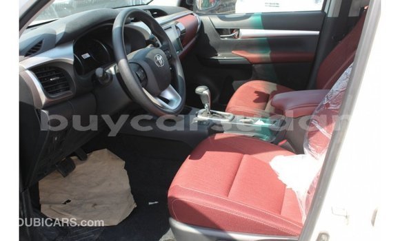 Buy Import Toyota Hilux White Car in Import - Dubai in Al Jazirah State Buy Import Toyota Hilux White Car in Import - Dubai in Al Jazirah State