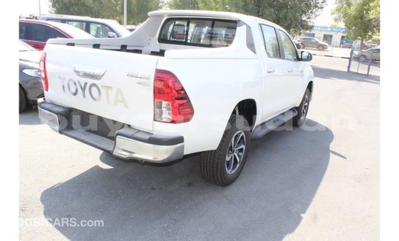Buy Import Toyota Hilux White Car in Import - Dubai in Al Jazirah State Buy Import Toyota Hilux White Car in Import - Dubai in Al Jazirah State