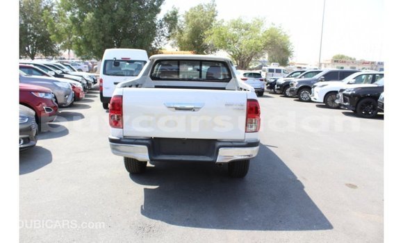 Buy Import Toyota Hilux White Car in Import - Dubai in Al Jazirah State Buy Import Toyota Hilux White Car in Import - Dubai in Al Jazirah State