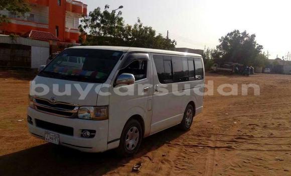 Buy Used Toyota Hiace White Car in Omdourman in Khartoum
