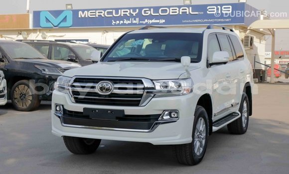 Buy Import Toyota Land Cruiser White Car in Import - Dubai in Al Jazirah State Buy Import Toyota Land Cruiser White Car in Import - Dubai in Al Jazirah State