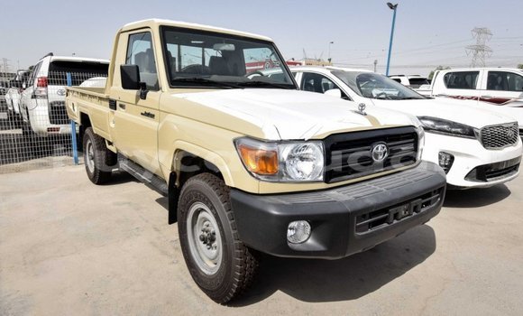 Buy Import Toyota Land Cruiser Beige Car in Import - Dubai in Al Jazirah State Buy Import Toyota Land Cruiser Beige Car in Import - Dubai in Al Jazirah State