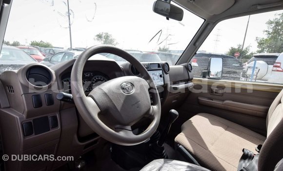 Buy Import Toyota Land Cruiser Beige Car in Import - Dubai in Al Jazirah State Buy Import Toyota Land Cruiser Beige Car in Import - Dubai in Al Jazirah State