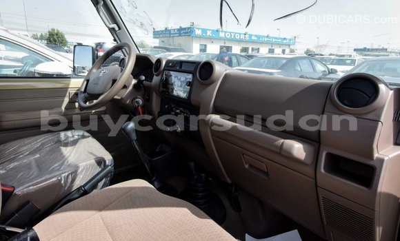 Buy Import Toyota Land Cruiser Beige Car in Import - Dubai in Al Jazirah State Buy Import Toyota Land Cruiser Beige Car in Import - Dubai in Al Jazirah State
