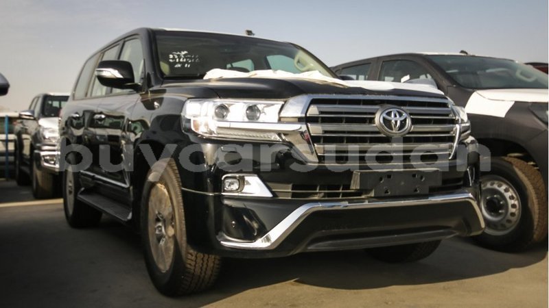 Big with watermark toyota land cruiser al jazirah state import dubai 1408
