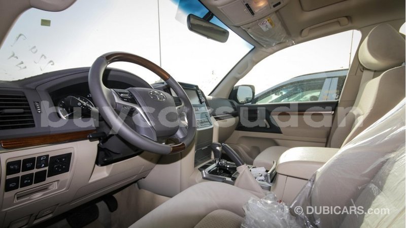 Big with watermark toyota land cruiser al jazirah state import dubai 1408