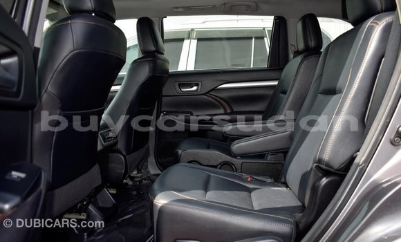 Buy Import Toyota Highlander Other Car in Import - Dubai in Al Jazirah State Buy Import Toyota Highlander Other Car in Import - Dubai in Al Jazirah State