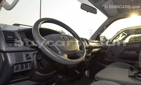 Buy Import Toyota Hiace White Car in Import - Dubai in Al Jazirah State Buy Import Toyota Hiace White Car in Import - Dubai in Al Jazirah State