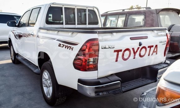 Buy Import Toyota Hilux White Car in Import - Dubai in Al Jazirah State Buy Import Toyota Hilux White Car in Import - Dubai in Al Jazirah State