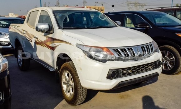 Buy Import Mitsubishi L200 White Car in Import - Dubai in Al Jazirah State Buy Import Mitsubishi L200 White Car in Import - Dubai in Al Jazirah State
