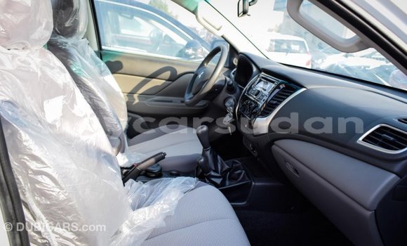 Buy Import Mitsubishi L200 White Car in Import - Dubai in Al Jazirah State Buy Import Mitsubishi L200 White Car in Import - Dubai in Al Jazirah State