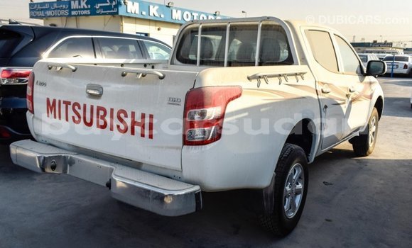 Buy Import Mitsubishi L200 White Car in Import - Dubai in Al Jazirah State Buy Import Mitsubishi L200 White Car in Import - Dubai in Al Jazirah State