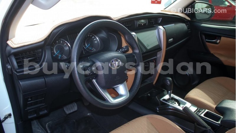 Big with watermark toyota fortuner al jazirah state import dubai 1458