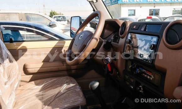 Buy Import Toyota Land Cruiser Beige Car in Import - Dubai in Al Jazirah State Buy Import Toyota Land Cruiser Beige Car in Import - Dubai in Al Jazirah State