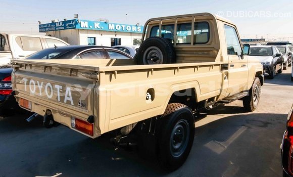 Buy Import Toyota Land Cruiser Beige Car in Import - Dubai in Al Jazirah State Buy Import Toyota Land Cruiser Beige Car in Import - Dubai in Al Jazirah State