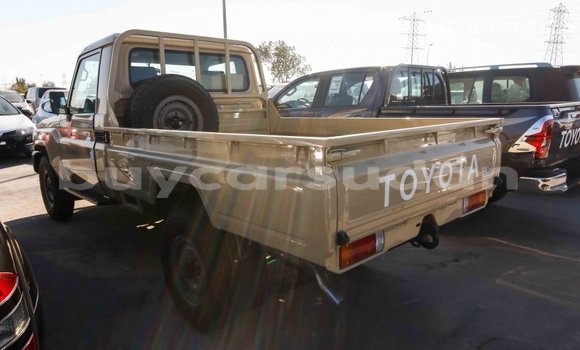 Buy Import Toyota Land Cruiser Beige Car in Import - Dubai in Al Jazirah State Buy Import Toyota Land Cruiser Beige Car in Import - Dubai in Al Jazirah State