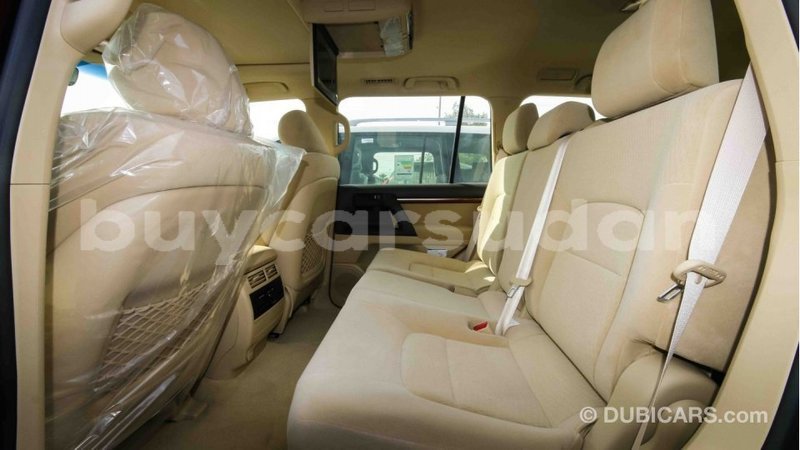 Big with watermark toyota land cruiser al jazirah state import dubai 1470