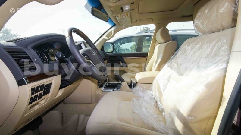 Big with watermark toyota land cruiser al jazirah state import dubai 1470