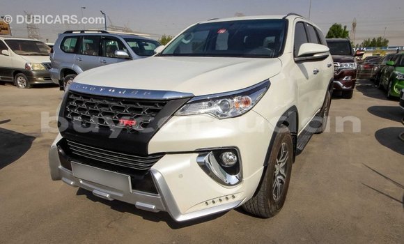 Buy Import Toyota Fortuner White Car in Import - Dubai in Al Jazirah State Buy Import Toyota Fortuner White Car in Import - Dubai in Al Jazirah State