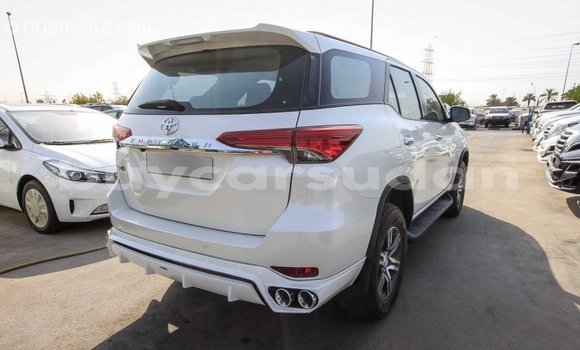 Buy Import Toyota Fortuner White Car in Import - Dubai in Al Jazirah State Buy Import Toyota Fortuner White Car in Import - Dubai in Al Jazirah State
