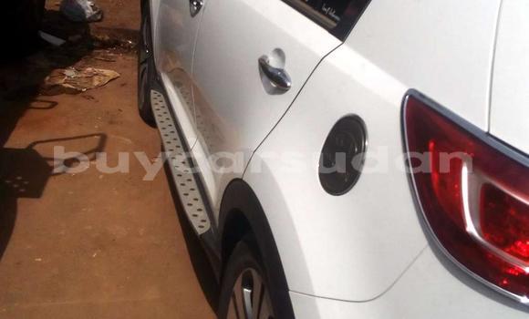 Buy Used Kia Sportage White Car in Khartoum in Khartoum