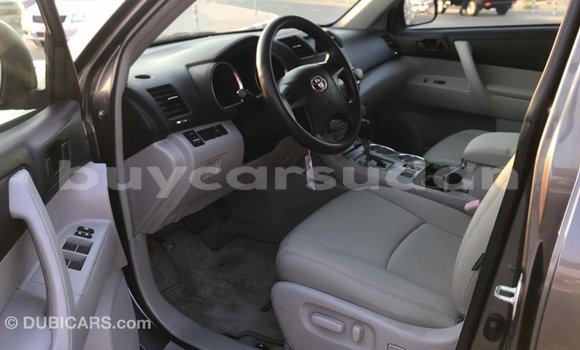 Buy Import Toyota Highlander Other Car in Import - Dubai in Al Jazirah State Buy Import Toyota Highlander Other Car in Import - Dubai in Al Jazirah State