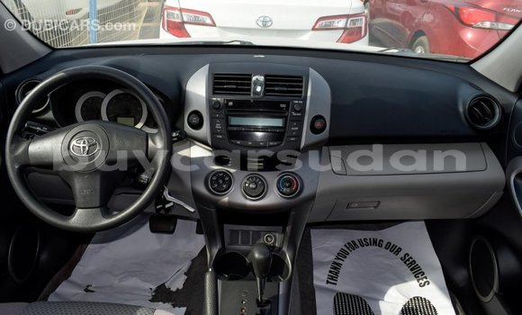 Buy Import Toyota HiAce Other Truck in Import - Dubai in Al Jazirah State Buy Import Toyota HiAce Other Truck in Import - Dubai in Al Jazirah State