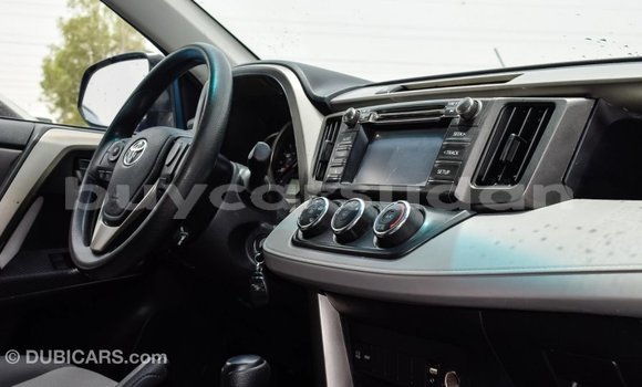 Buy Import Toyota HiAce Blue Truck in Import - Dubai in Al Jazirah State Buy Import Toyota HiAce Blue Truck in Import - Dubai in Al Jazirah State