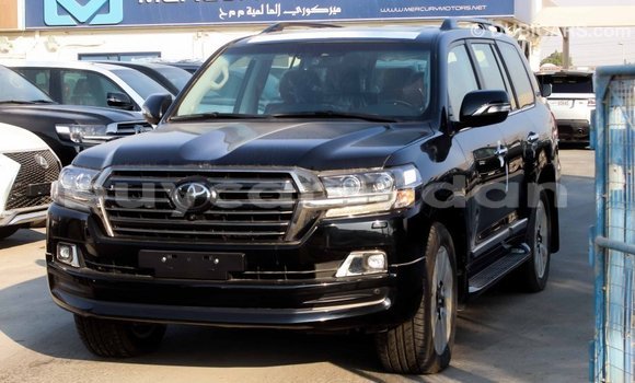 Acheter Import Voiture Toyota Land Cruiser Noir à Import - Dubai, État d'Al Jazirah Acheter Import Voiture Toyota Land Cruiser Noir à Import - Dubai, État d'Al Jazirah