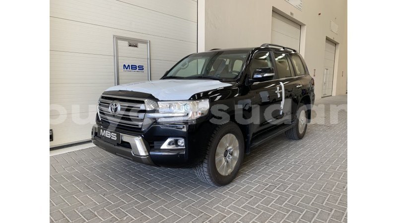 Big with watermark toyota land cruiser al jazirah state import dubai 1548