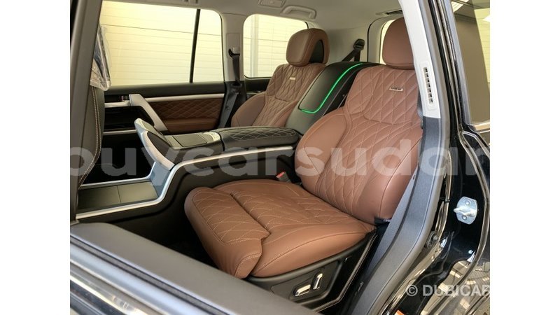 Big with watermark toyota land cruiser al jazirah state import dubai 1548