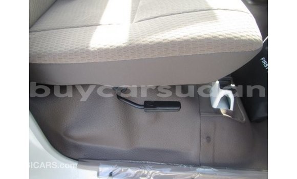 Buy Import Toyota Land Cruiser White Car in Import - Dubai in Al Jazirah State Buy Import Toyota Land Cruiser White Car in Import - Dubai in Al Jazirah State