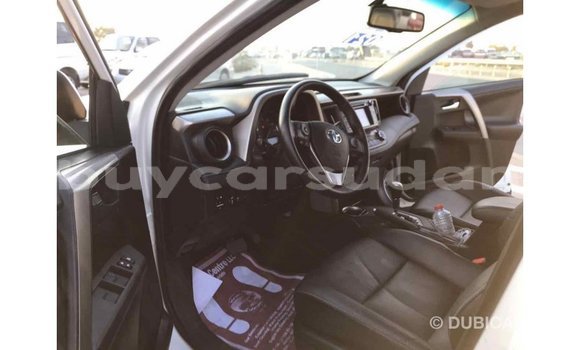 Buy Import Toyota HiAce White Truck in Import - Dubai in Al Jazirah State Buy Import Toyota HiAce White Truck in Import - Dubai in Al Jazirah State