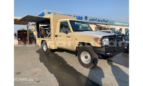 Buy Import Toyota Land Cruiser Beige Car in Import - Dubai in Al Jazirah State Buy Import Toyota Land Cruiser Beige Car in Import - Dubai in Al Jazirah State