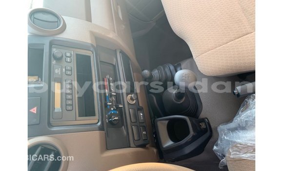 Buy Import Toyota Land Cruiser Beige Car in Import - Dubai in Al Jazirah State Buy Import Toyota Land Cruiser Beige Car in Import - Dubai in Al Jazirah State