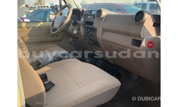 Buy Import Toyota Land Cruiser Beige Car in Import - Dubai in Al Jazirah State Buy Import Toyota Land Cruiser Beige Car in Import - Dubai in Al Jazirah State