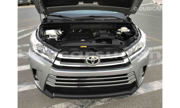 Buy Import Toyota Highlander Other Car in Import - Dubai in Al Jazirah State Buy Import Toyota Highlander Other Car in Import - Dubai in Al Jazirah State