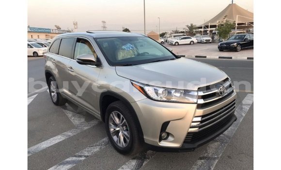 Buy Import Toyota Highlander Other Car in Import - Dubai in Al Jazirah State Buy Import Toyota Highlander Other Car in Import - Dubai in Al Jazirah State