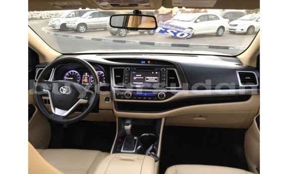 Buy Import Toyota Highlander Other Car in Import - Dubai in Al Jazirah State Buy Import Toyota Highlander Other Car in Import - Dubai in Al Jazirah State